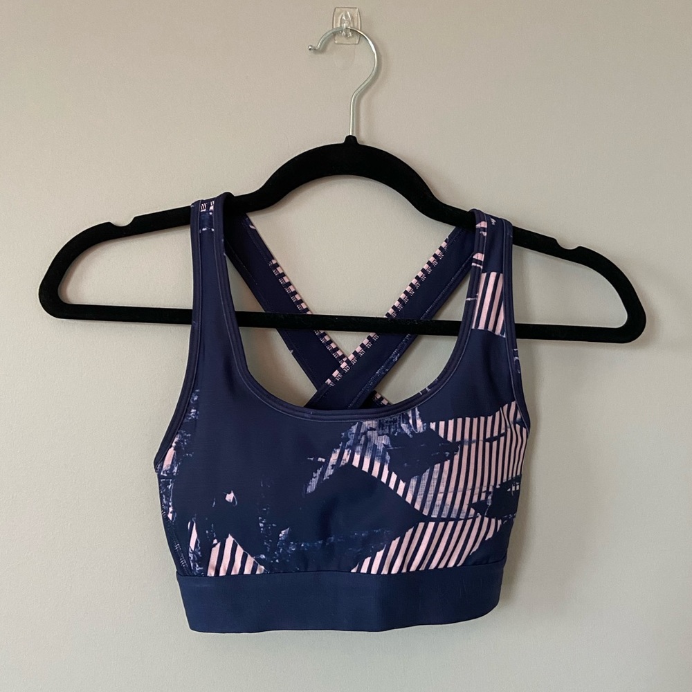 Under Armour Compression Crossback Sports Bra